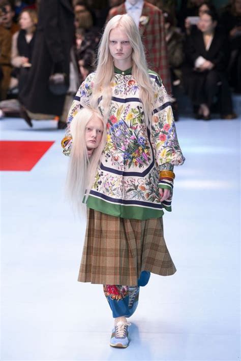 gucci streaming sfilata 2018|I look della sfilata donna e uomo Autunno Inverno 2018.